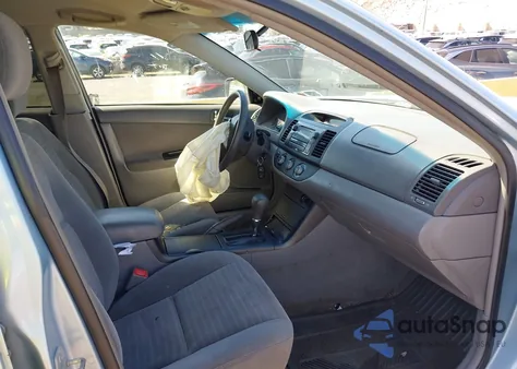 2005 Toyota Camry Le from USA, damaged, VIN 4T1BE32K65U994854